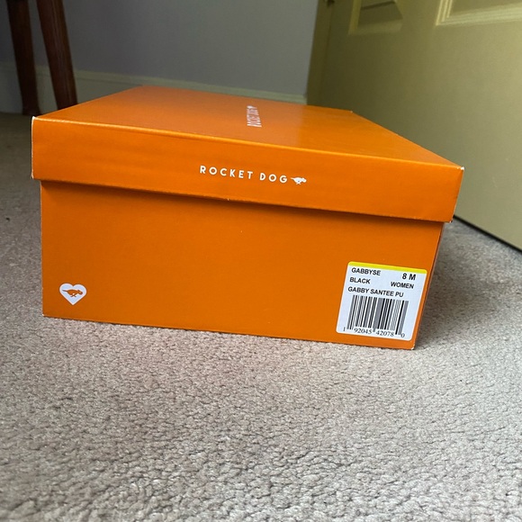 Rocket Dog black slip ons.  Brand new - Picture 5 of 5